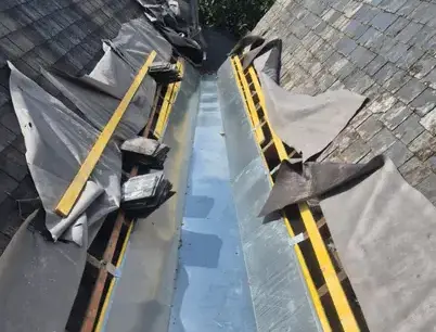 couvreur à Nazelles-Négron - image 4